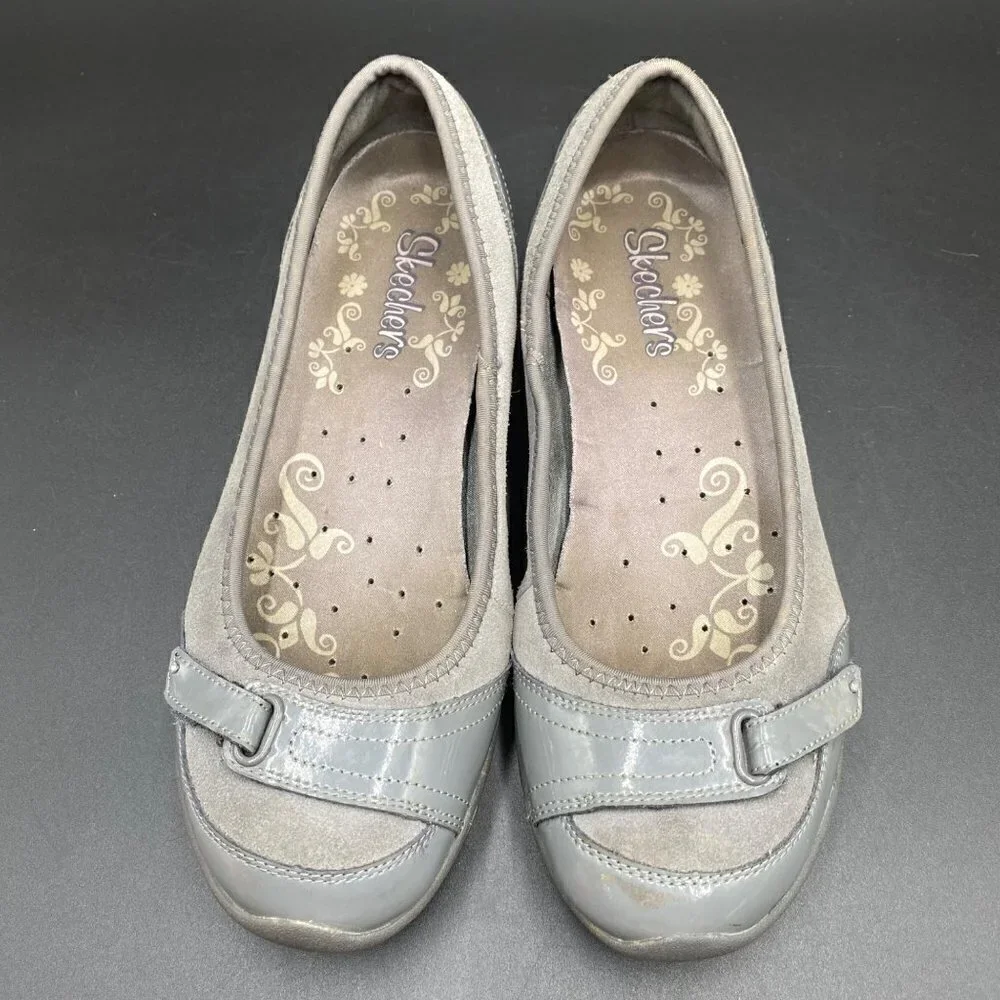 Skechers Gray Front Strap Hook Loop Ballet Flats Women’s Size 6.5